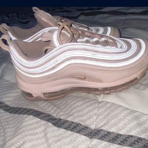 Pink airmax 97’s